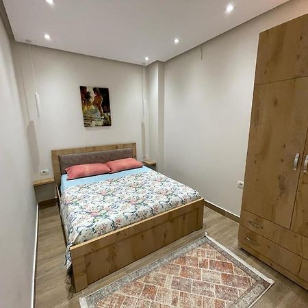 Modern 1 Bedroom City Apartment Tirana Exteriér fotografie